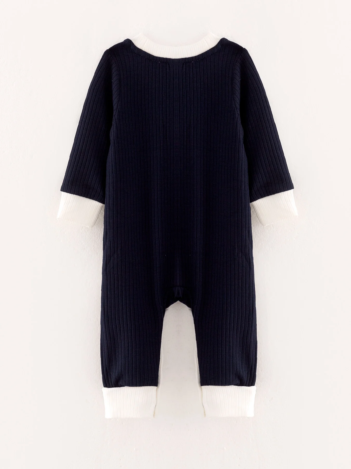 Boys Of 4 Pcs In One Package Solid Color Romper - Image 8