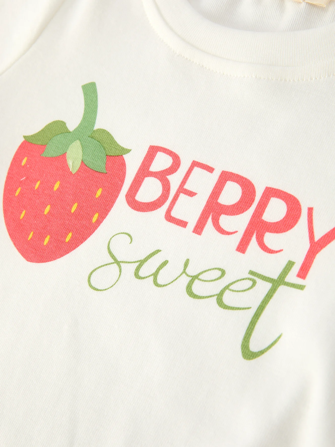 Girls' Spring Short-sleeved "Berry Sweet" Printed Top and Skirt Set - Image 3