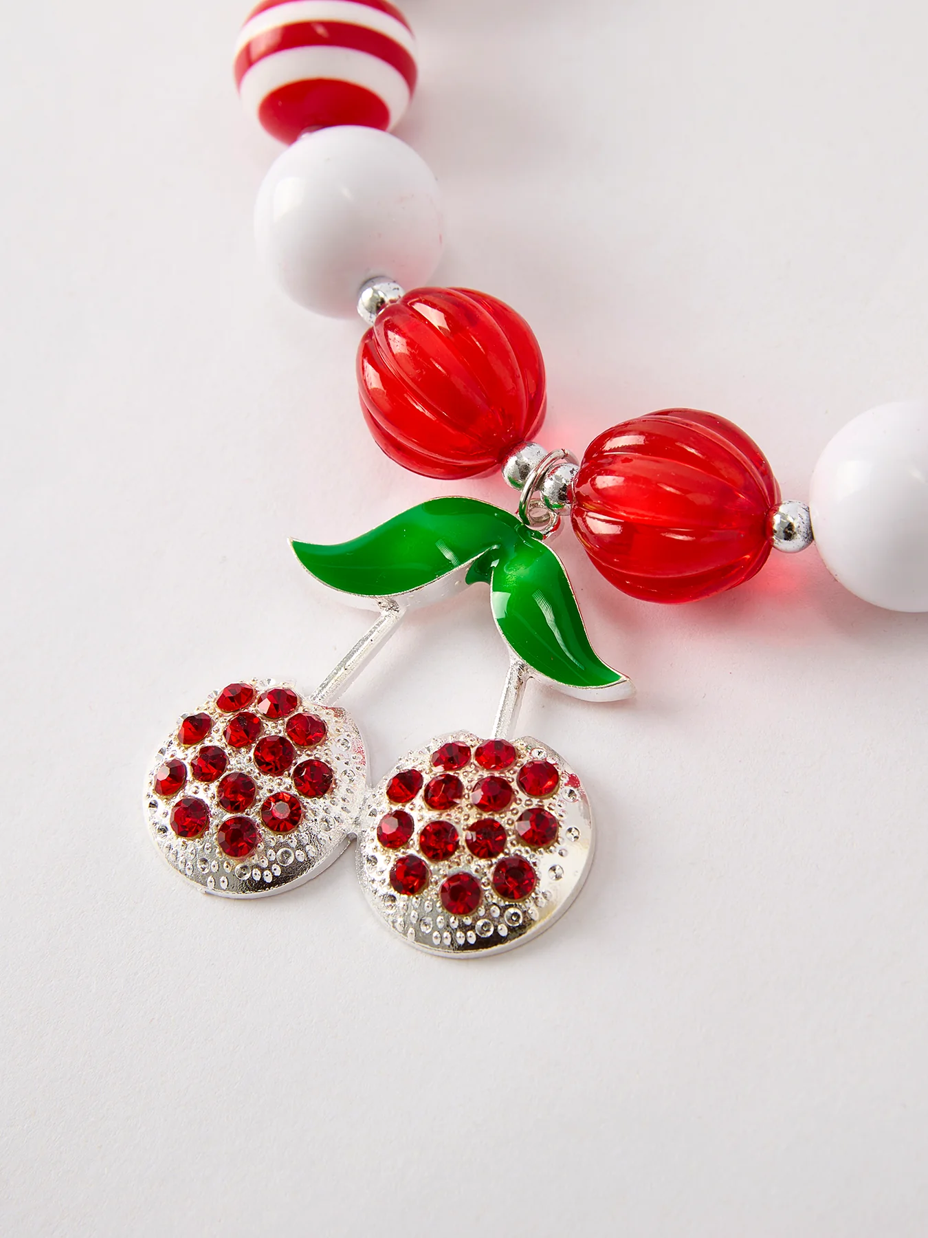 Cute Vintage Cherry Pendant Necklace - Image 4