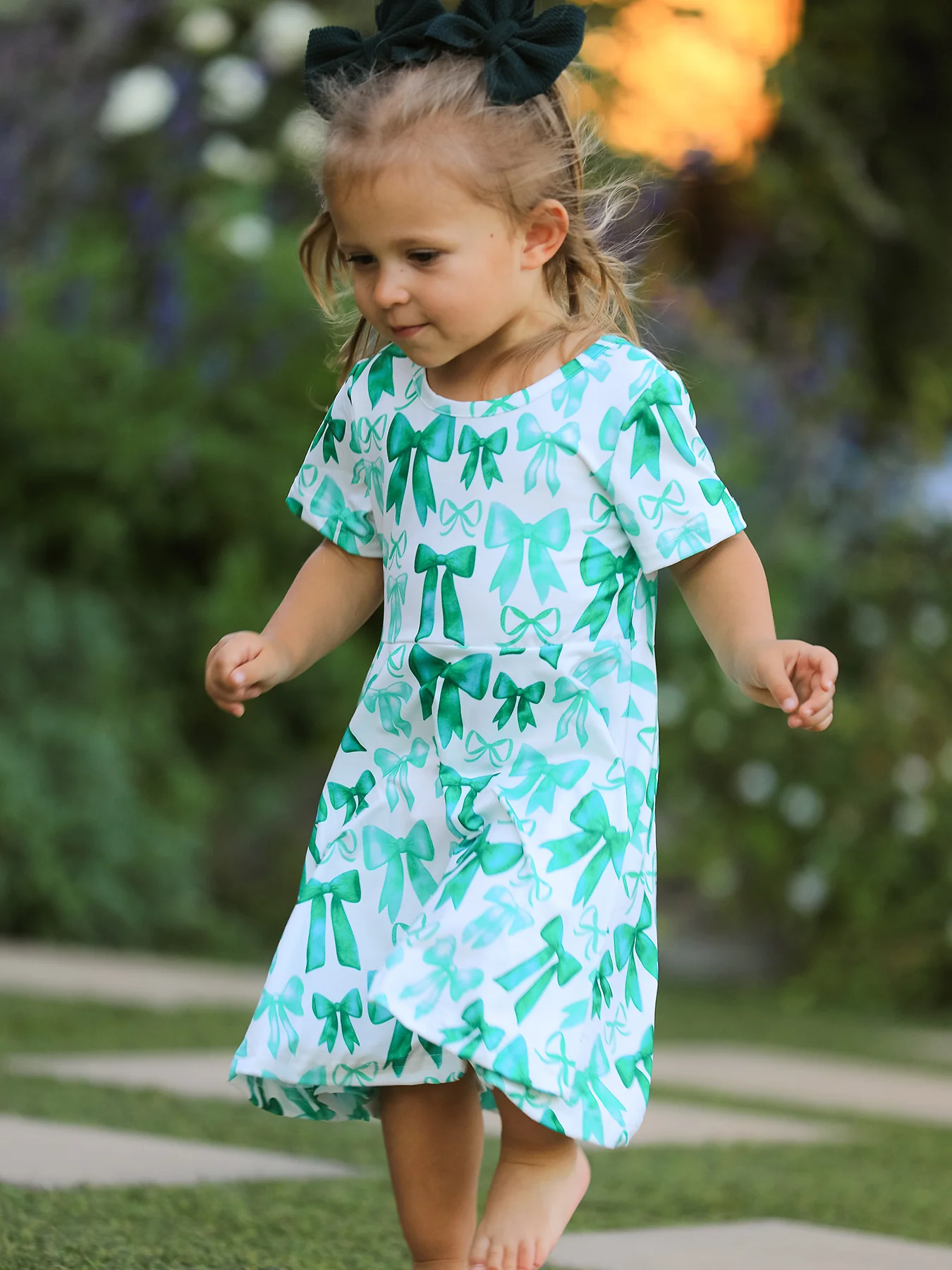 St. Patrick's Day Bow Print  Short Sleeves Girls Dress - Image 6