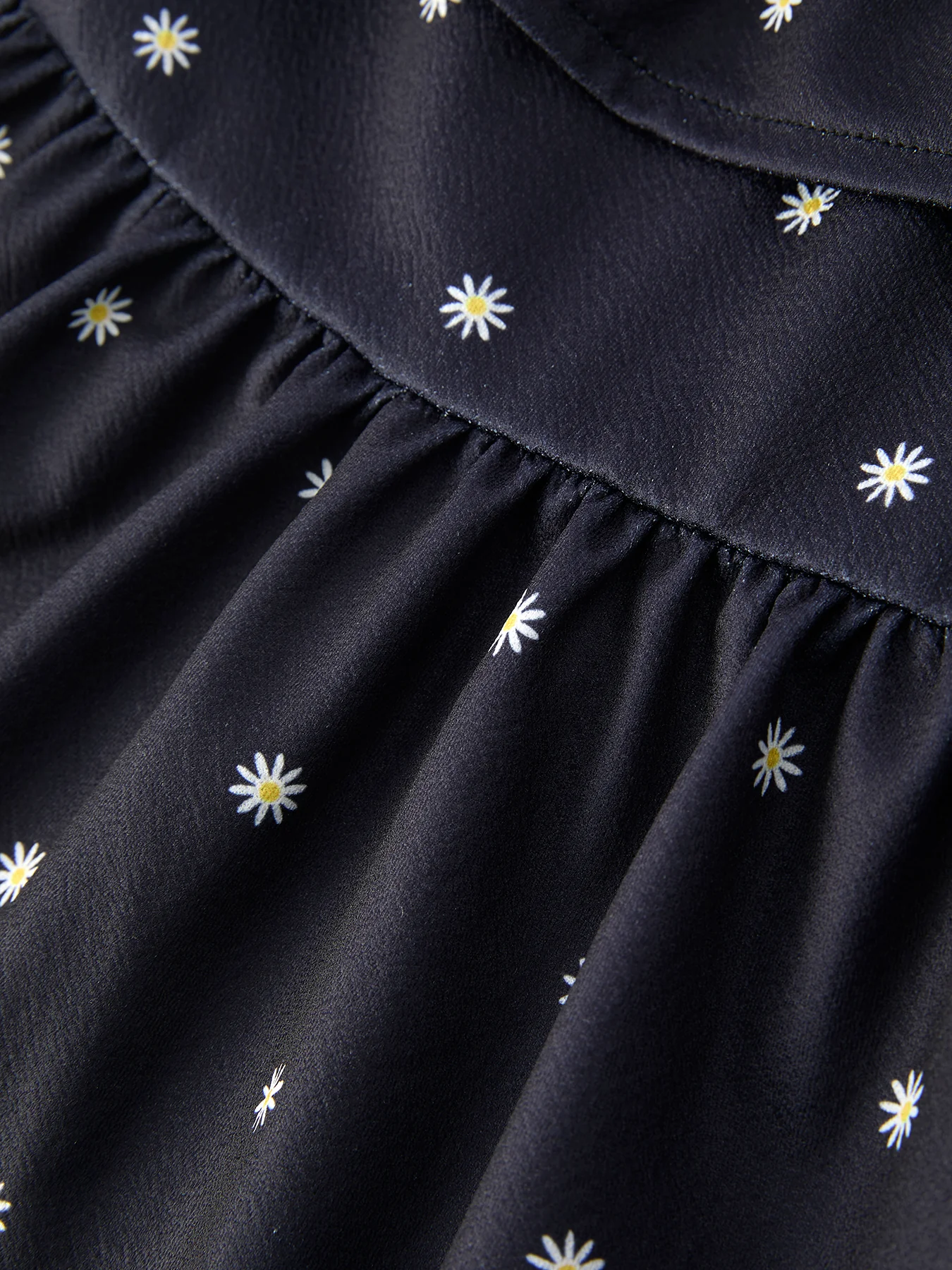 Summer Daisy Girls Bow Dress - Image 4